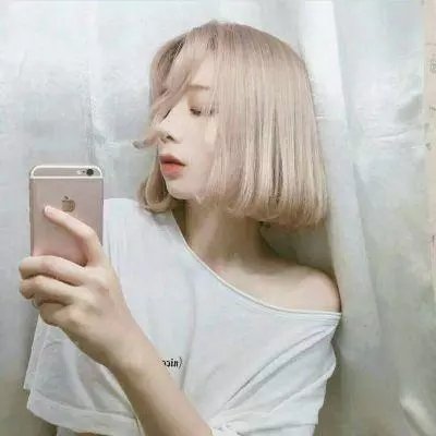 君有云